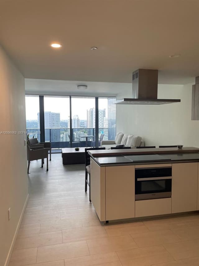 1000 Brickell Plaza 2404, Miami, FL 33131