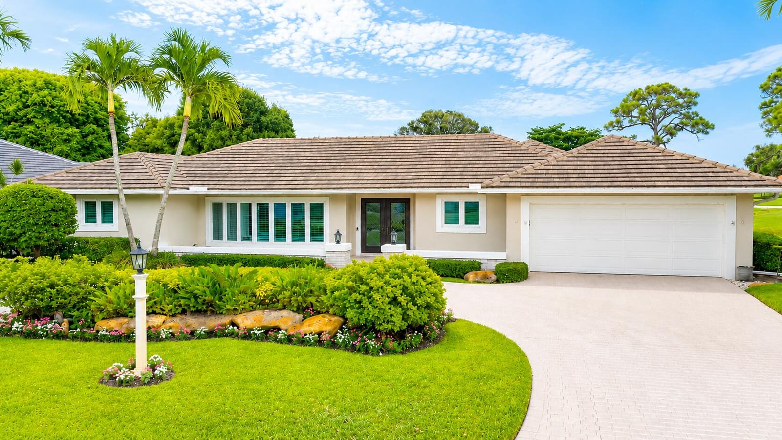 Pending home at 11976 N Lake Drive, Boynton Beach, FL 33436