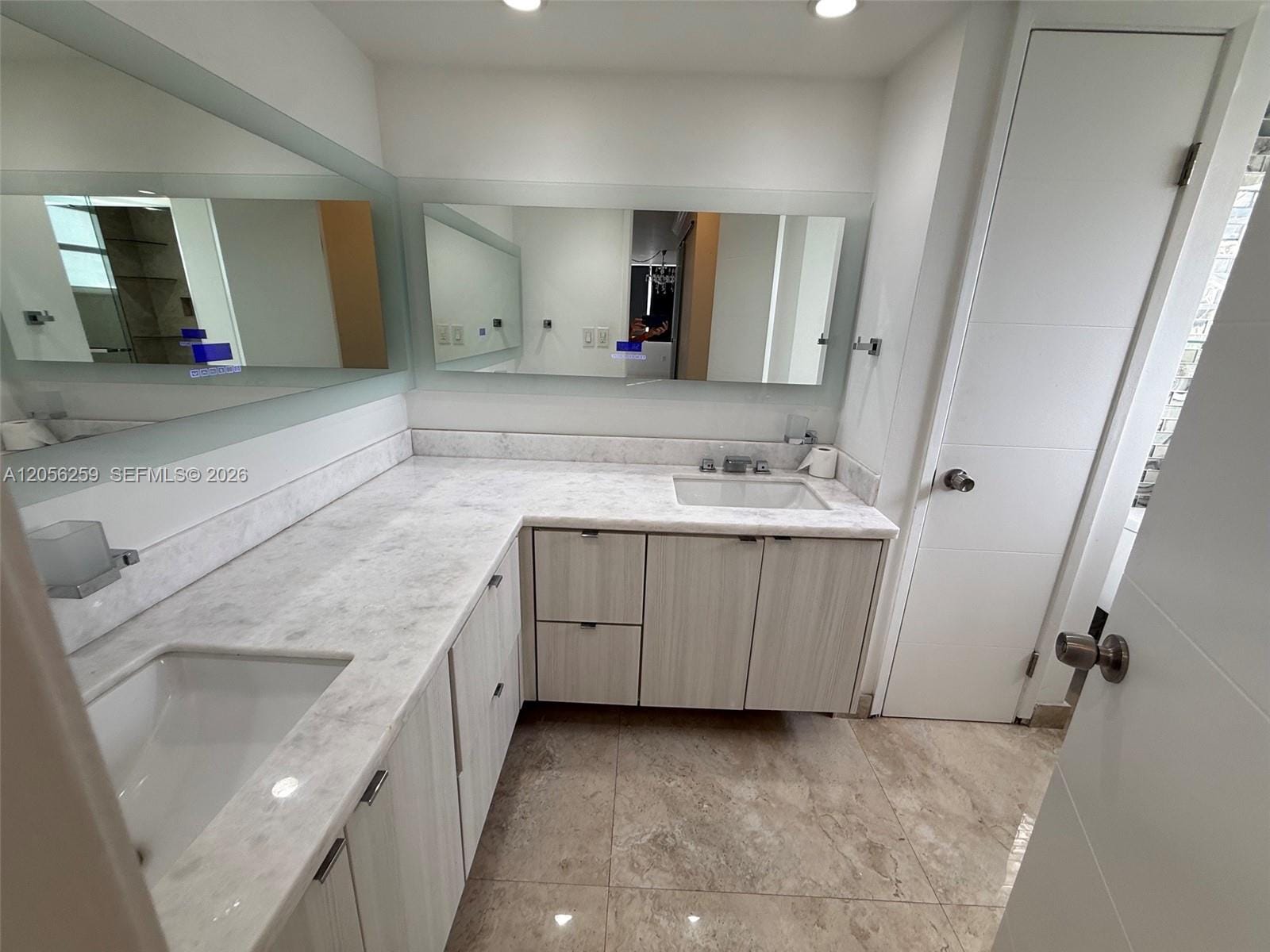 1670 NE 191st Street 302-3, Miami, FL 33179 photo 25