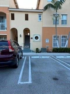 10012 NW 7th Street 216, Miami, FL 33172