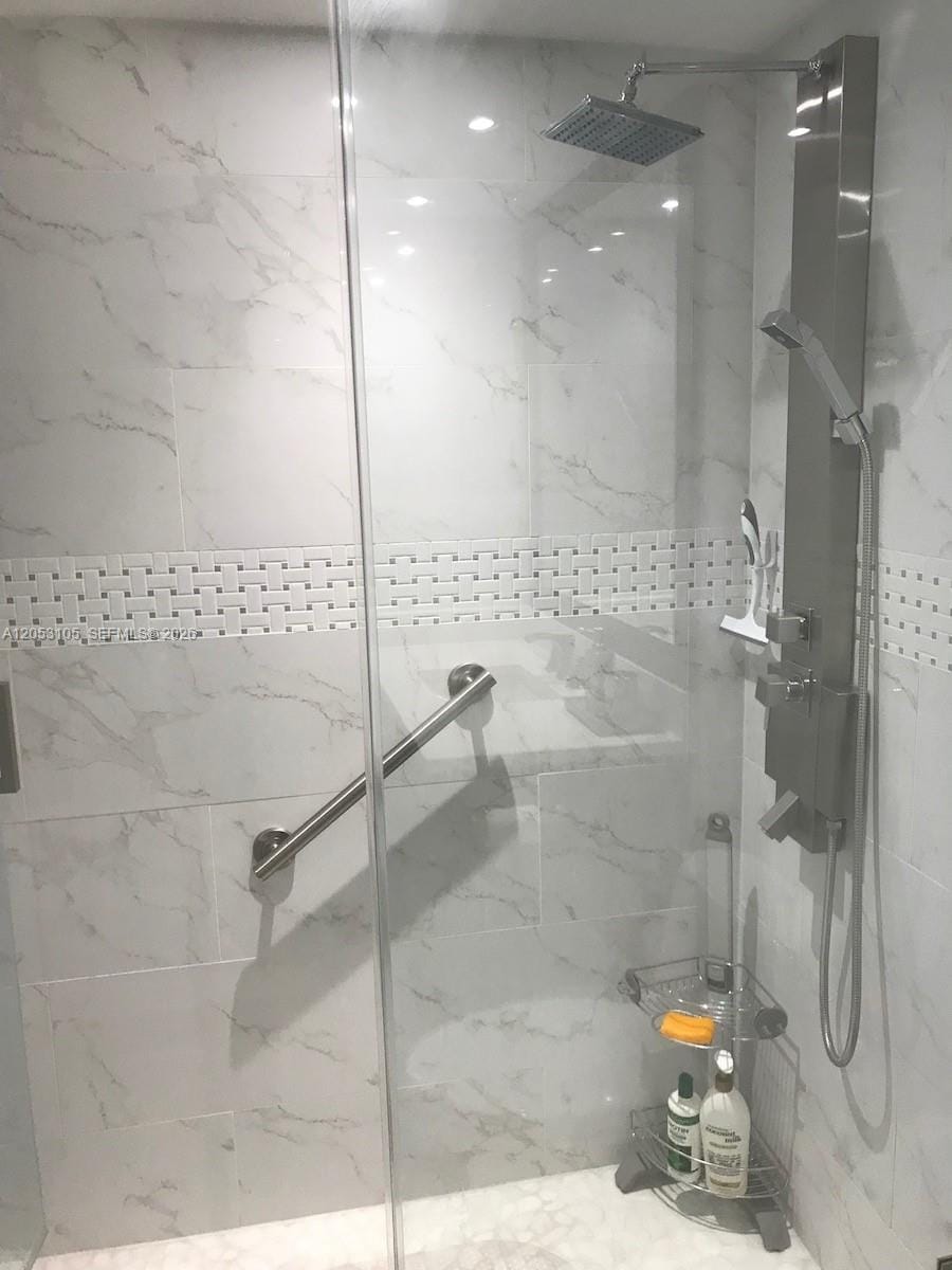 19390 Collins Avenue 417 — photo 7