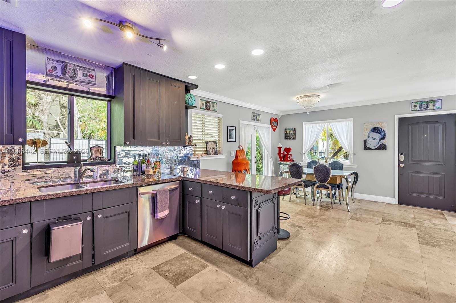 121 NW 47th Street — photo 9