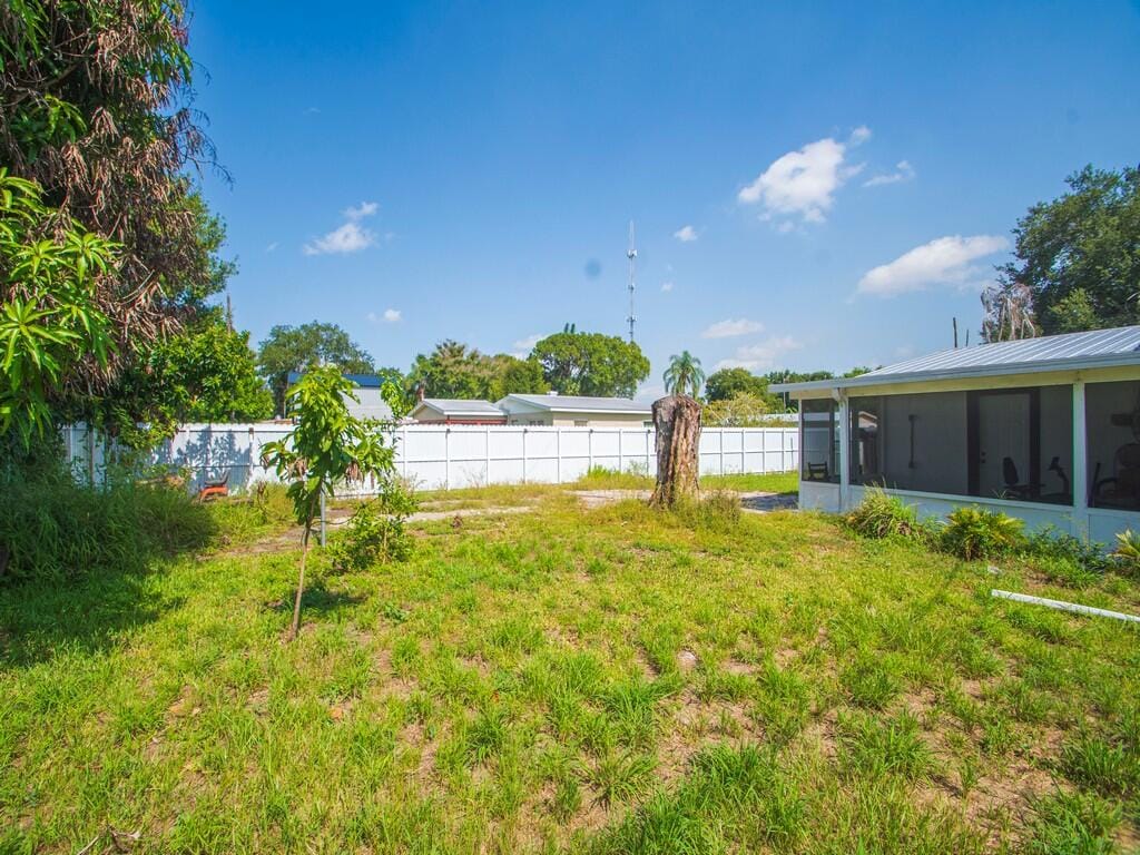 355 JOHNSTON Street — photo 6