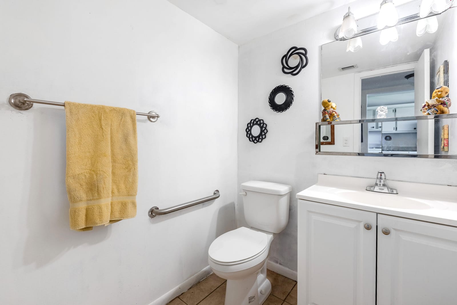 150 Lake Meryl Drive 143 — photo 2