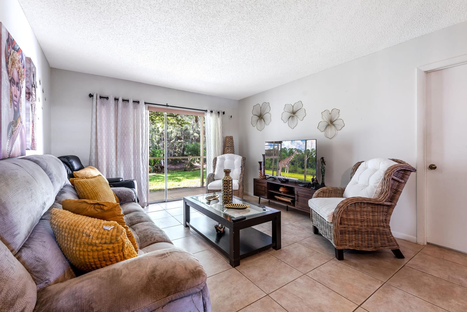 150 Lake Meryl Drive 143 — photo 11