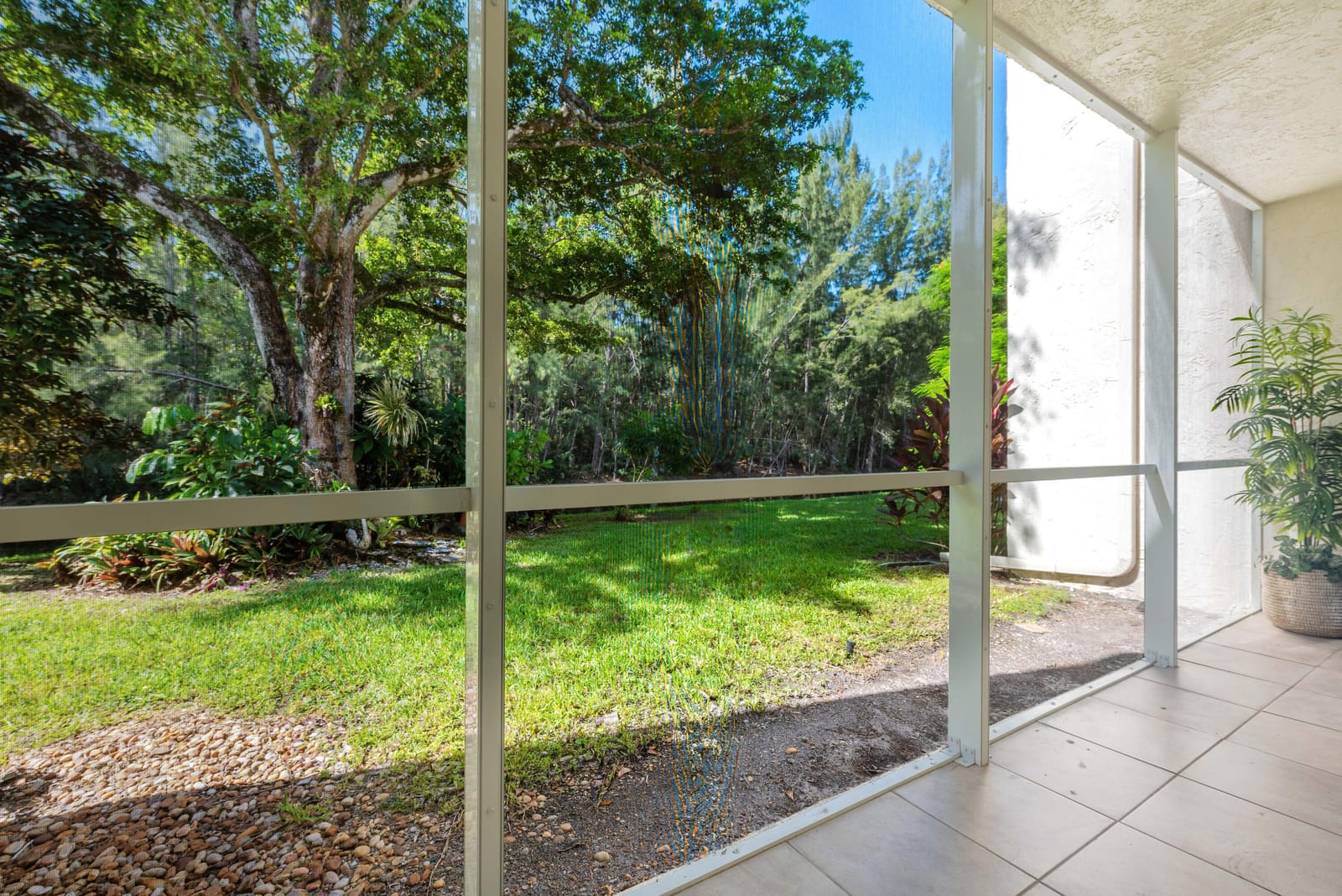 150 Lake Meryl Drive 143, West Palm Beach, FL 33411 photo 13