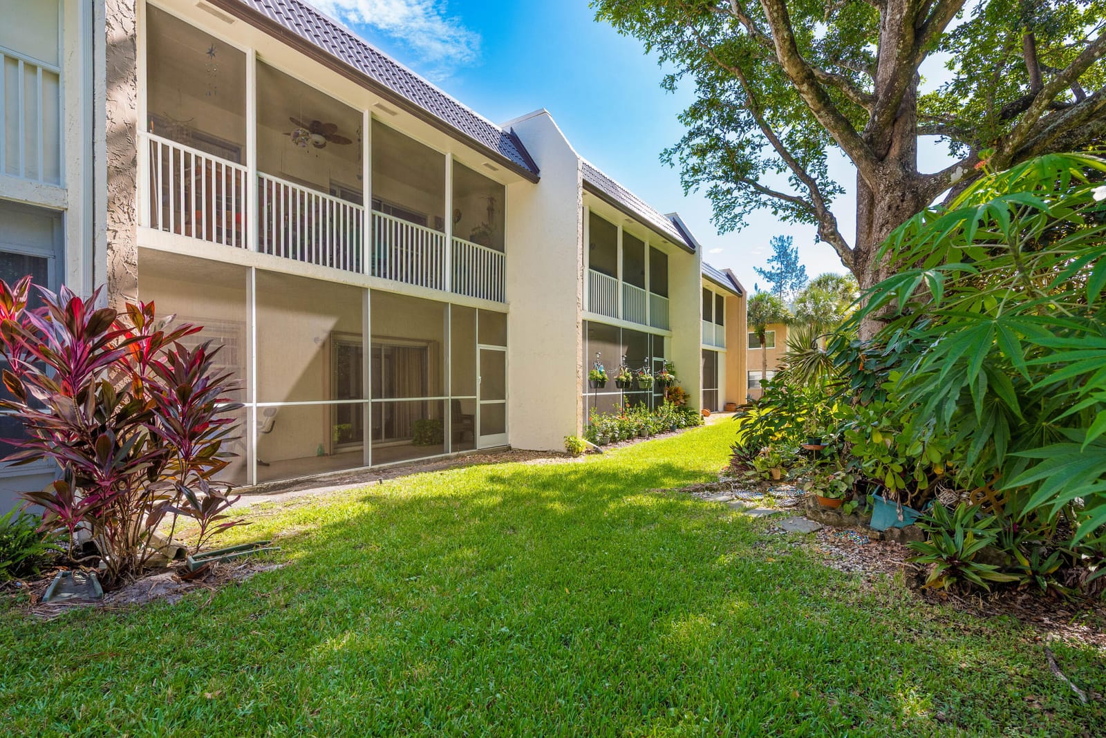 150 Lake Meryl Drive 143, West Palm Beach, FL 33411 photo 15