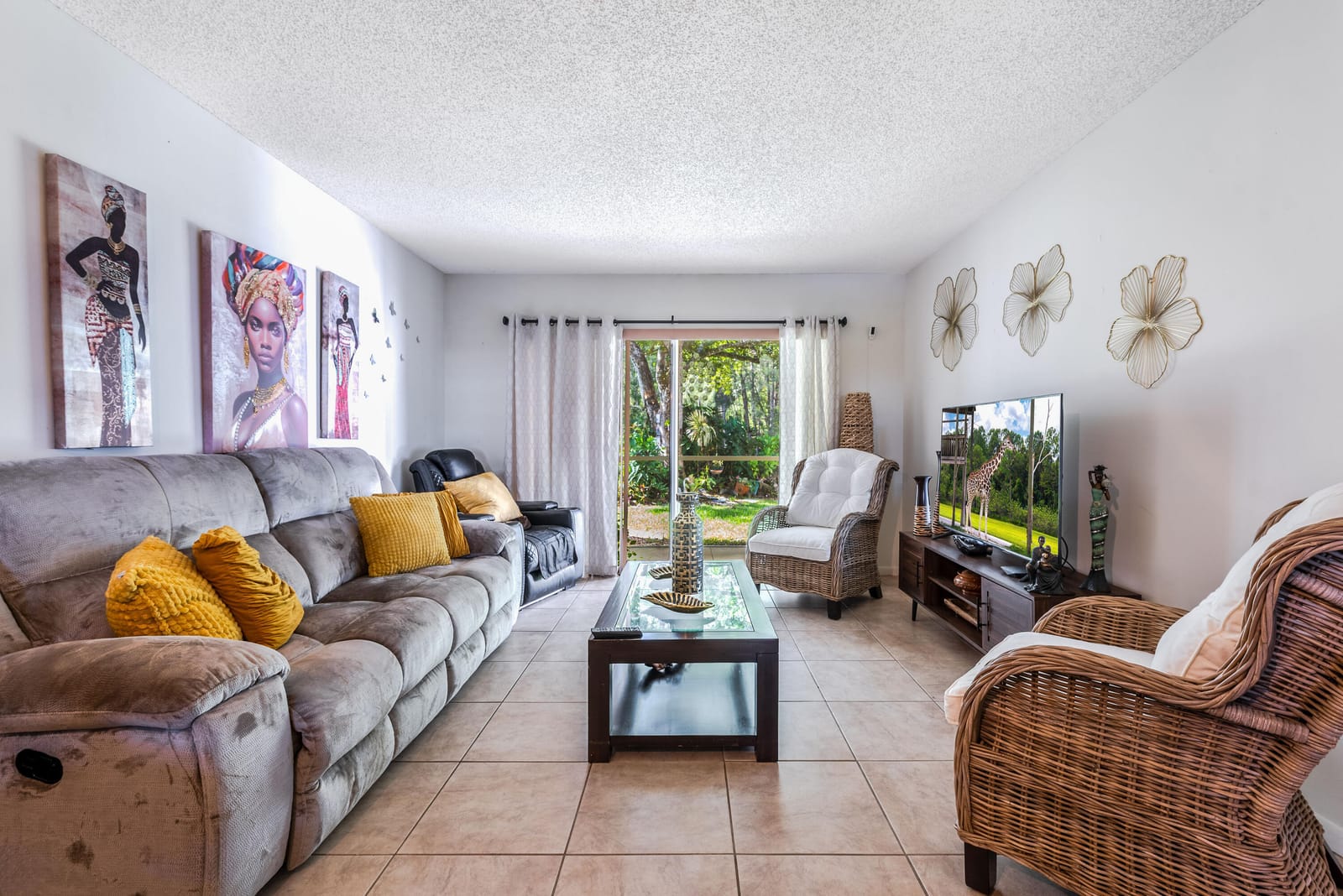 150 Lake Meryl Drive 143 — photo 10