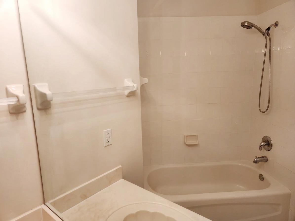 8330 MULLIGAN Circle B — photo 9