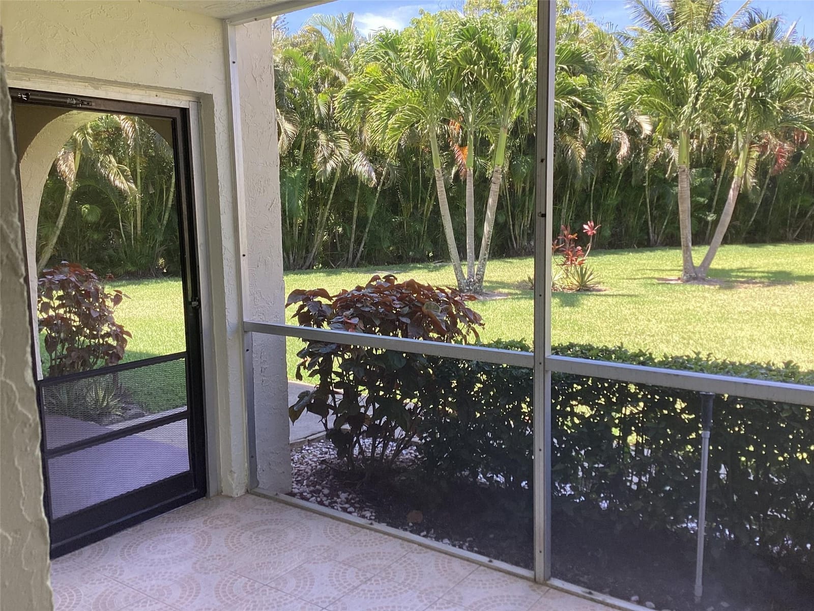 5927 LA PINATA Boulevard C-1