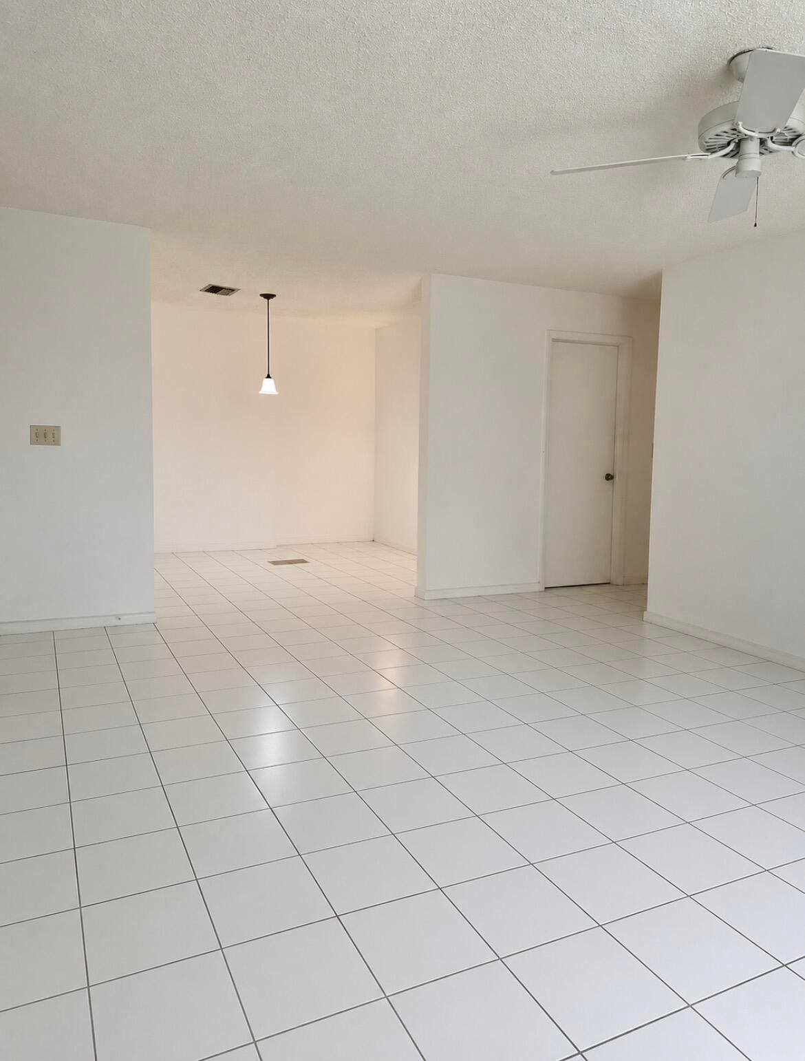 2201 SW 28th Street 72 — photo 4