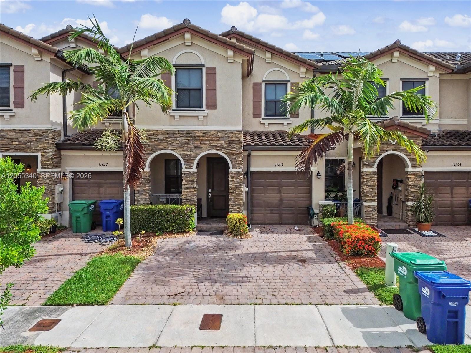 Pending home at 11611 SW 253rd Street, Homestead, FL 33032