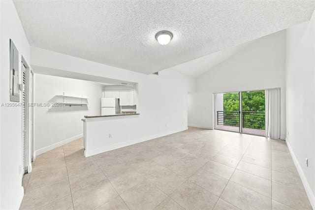 9735 Fontainebleau Boulevard G310, Miami, FL 33172