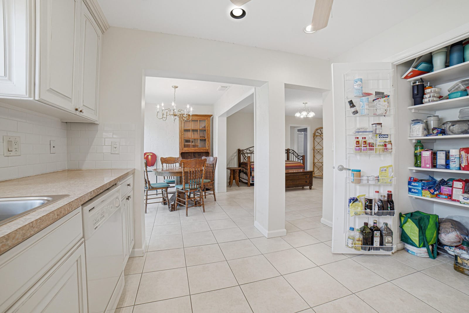 4843 Greentree Lane B — photo 6