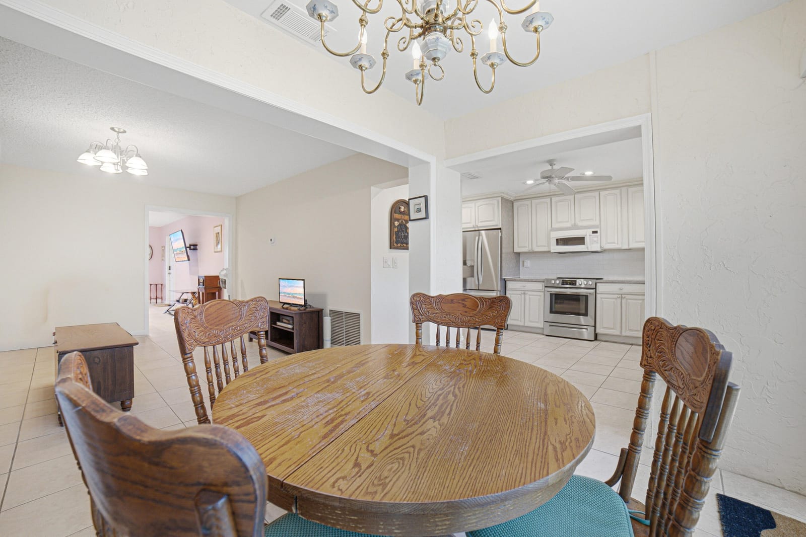 4843 Greentree Lane B — photo 8