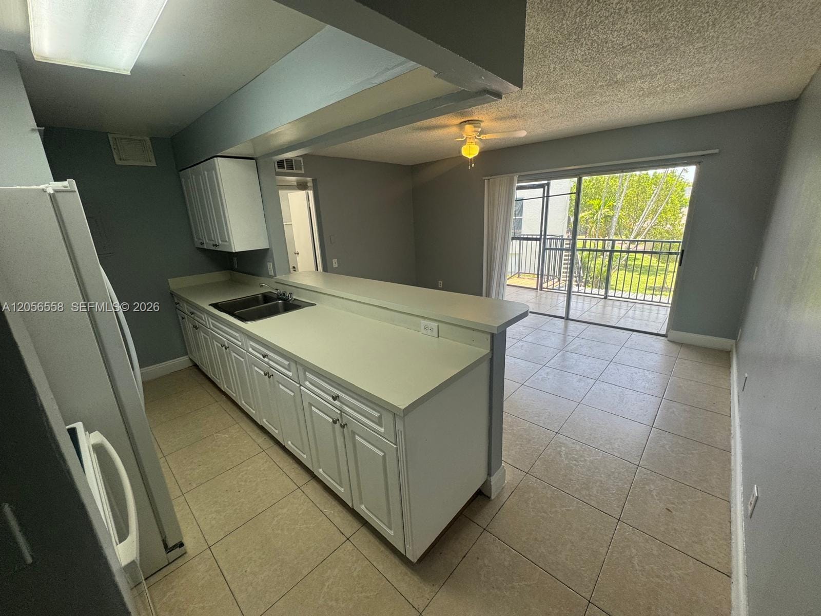 4519 Treehouse Lane H — photo 3