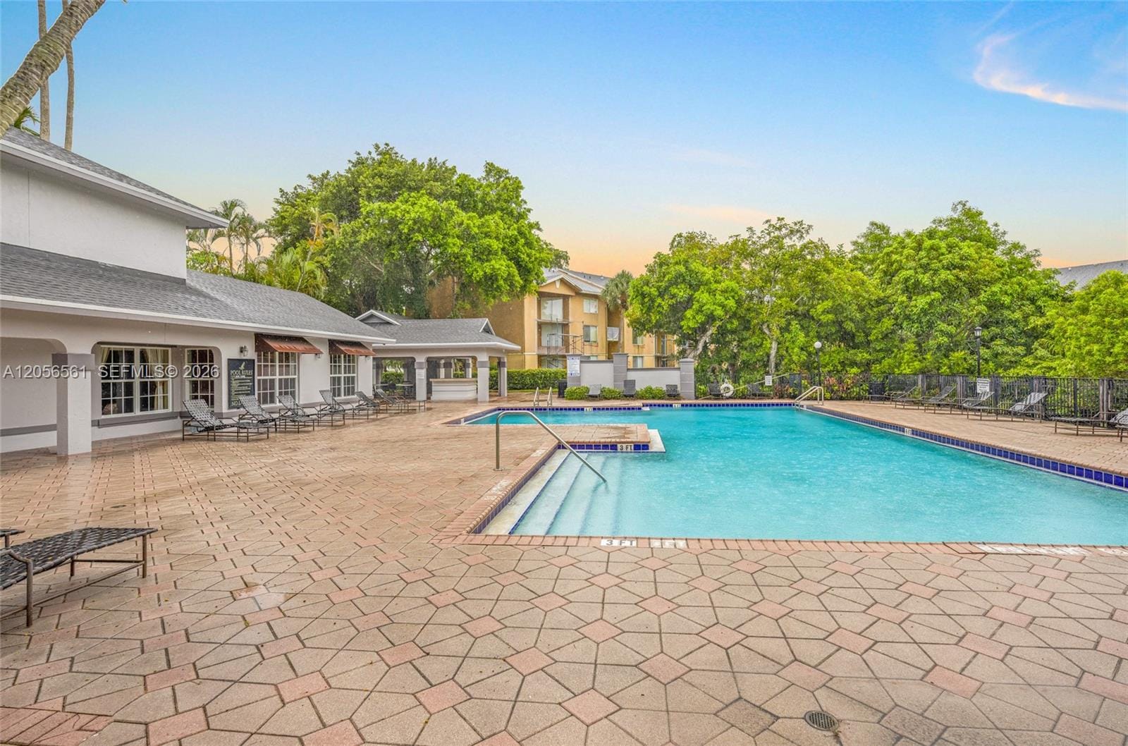 4025 W Mcnab Road E107, Pompano Beach, FL 33069 photo 2