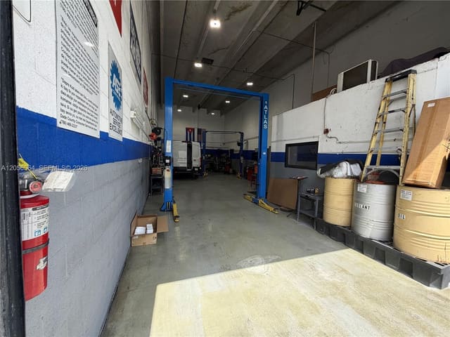 Mechanic Shop NW Mechanic Shop For Sale, Hialeah Gardens, FL 33018
