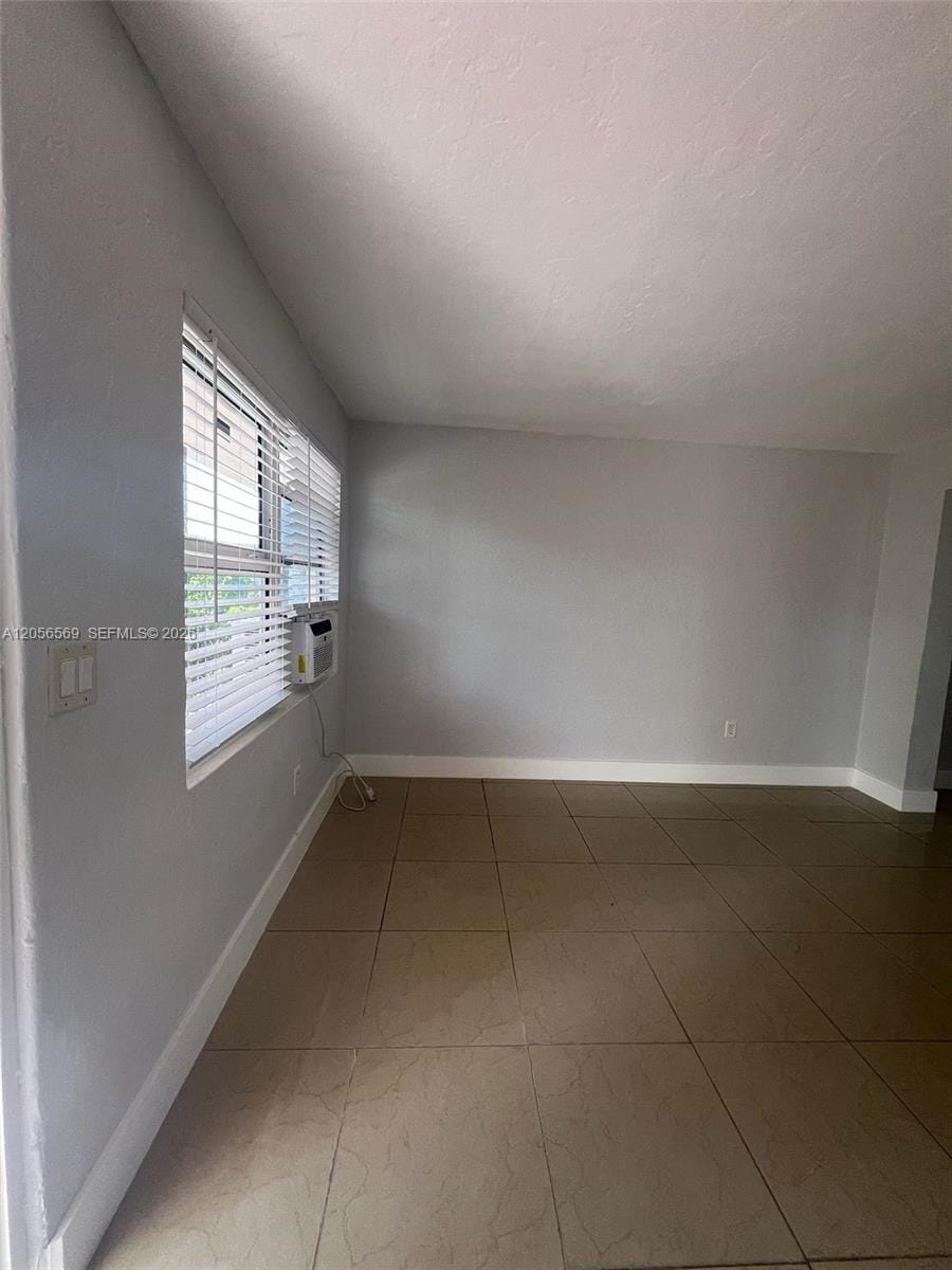 1281 NW 60th Street 6 — photo 2