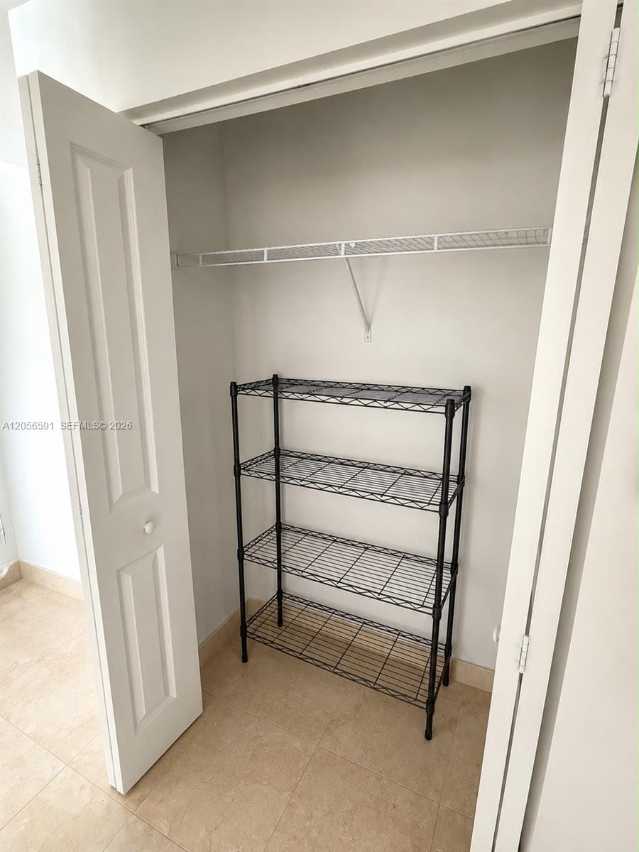 7918 Harbor Island Drive 310 — photo 11