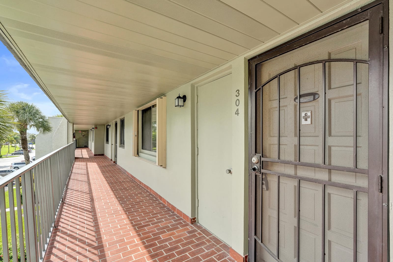 4100 TIVOLI Court 304 — photo 5