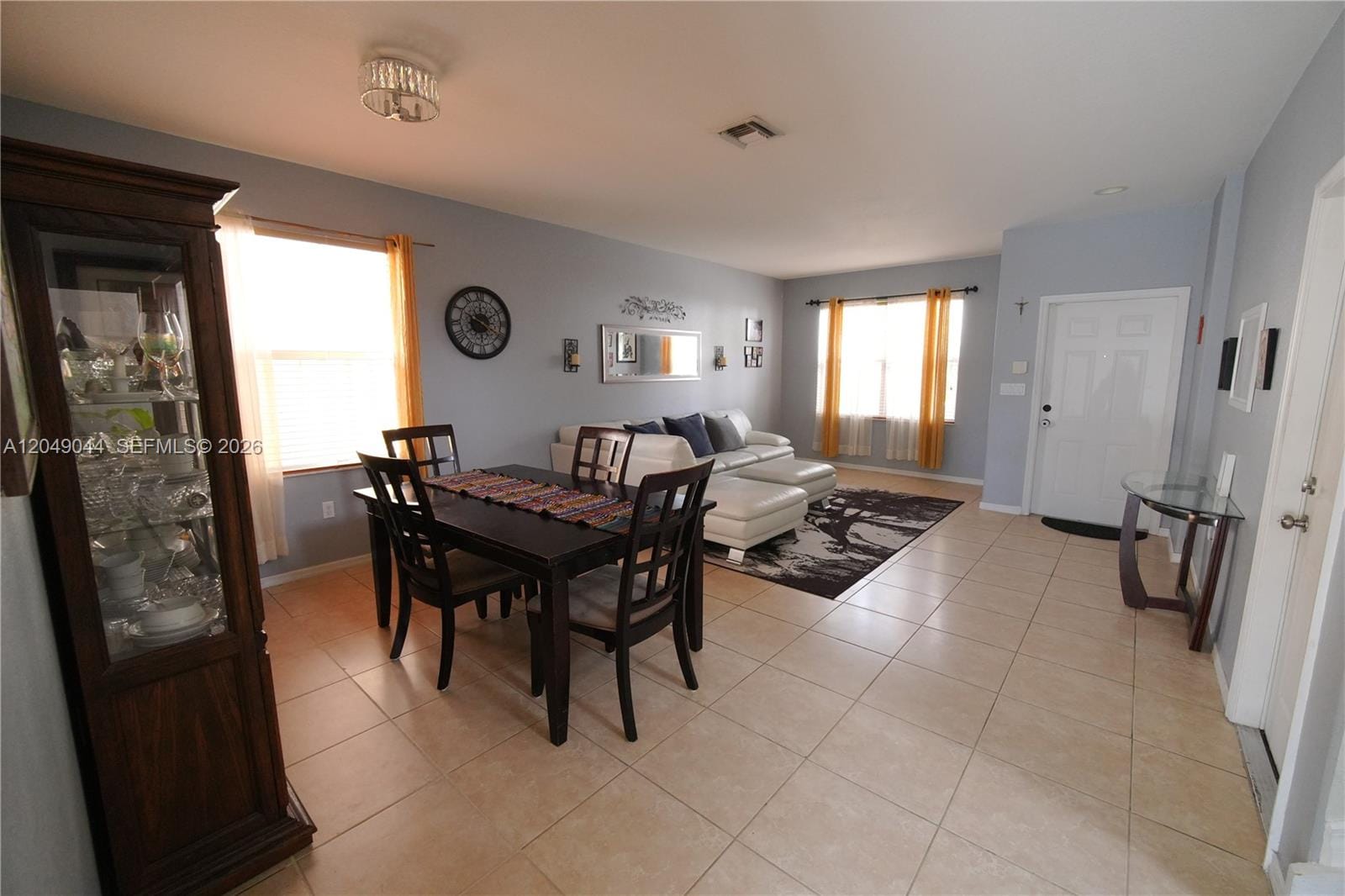 1430 SE 18th Place — photo 2