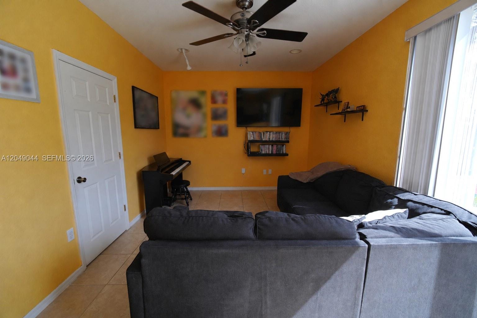 1430 SE 18th Place — photo 3