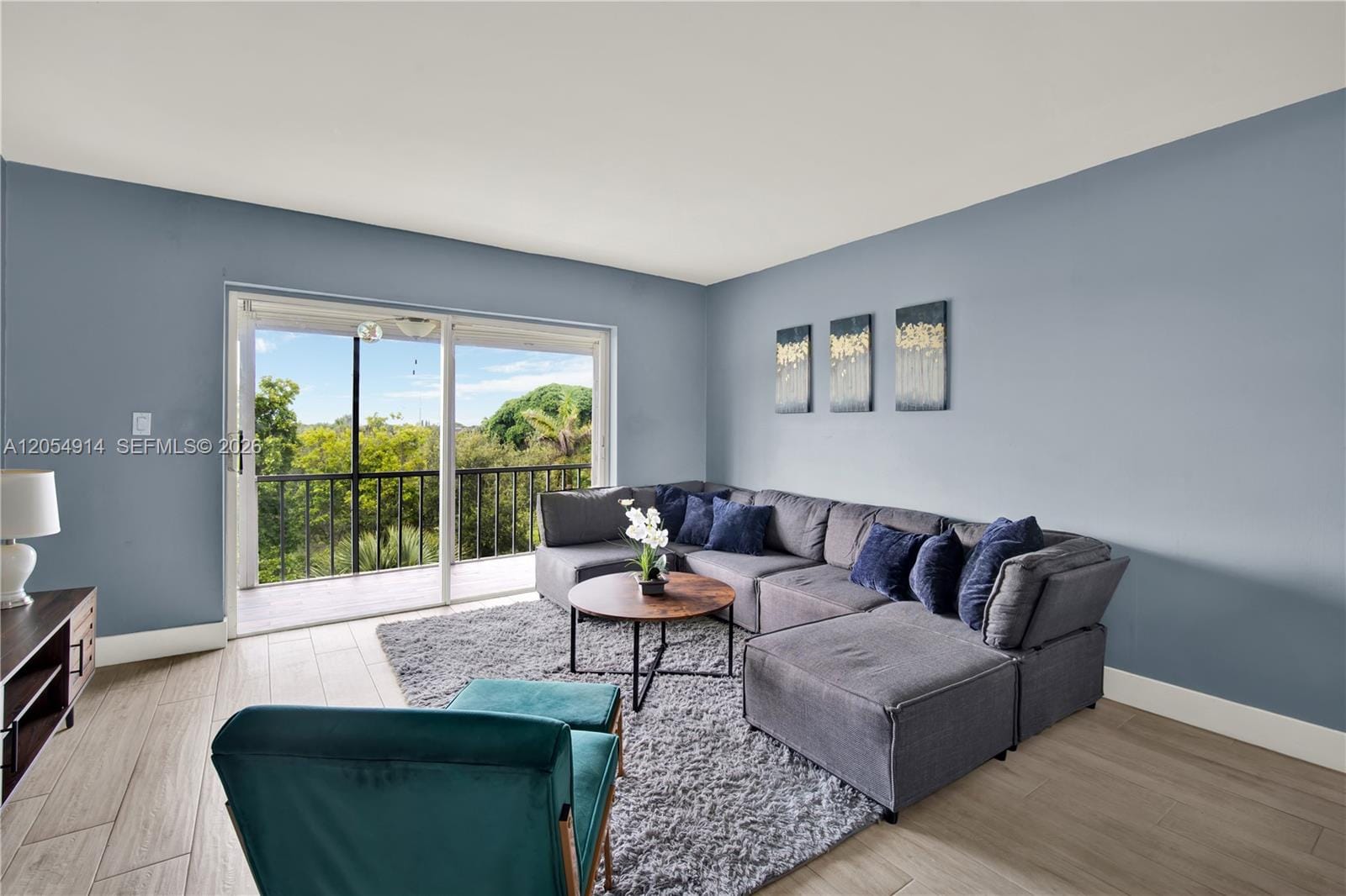 950 Hillcrest Drive 414 — photo 10