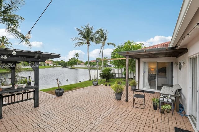 13412 NW 6th Drive, Sawgrass Plantation, Plantation, FL