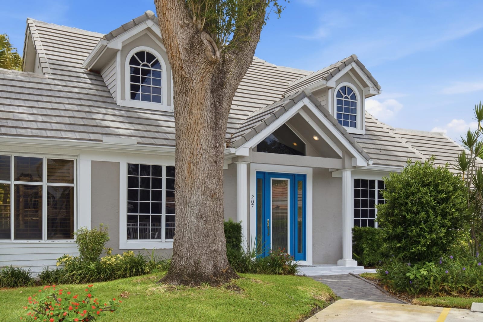 207 Woodsmuir Court