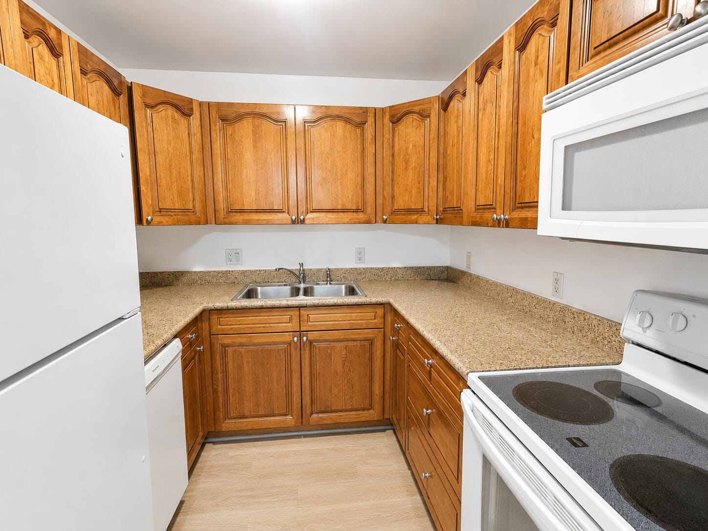2201 NE 36th Street 209 — photo 4