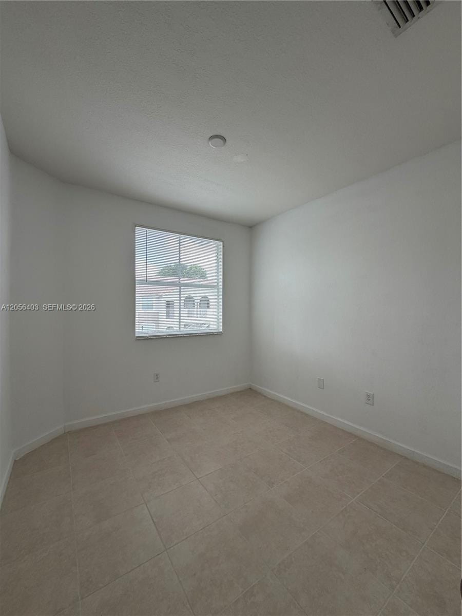 1661 SE 28th Street 204 — photo 12