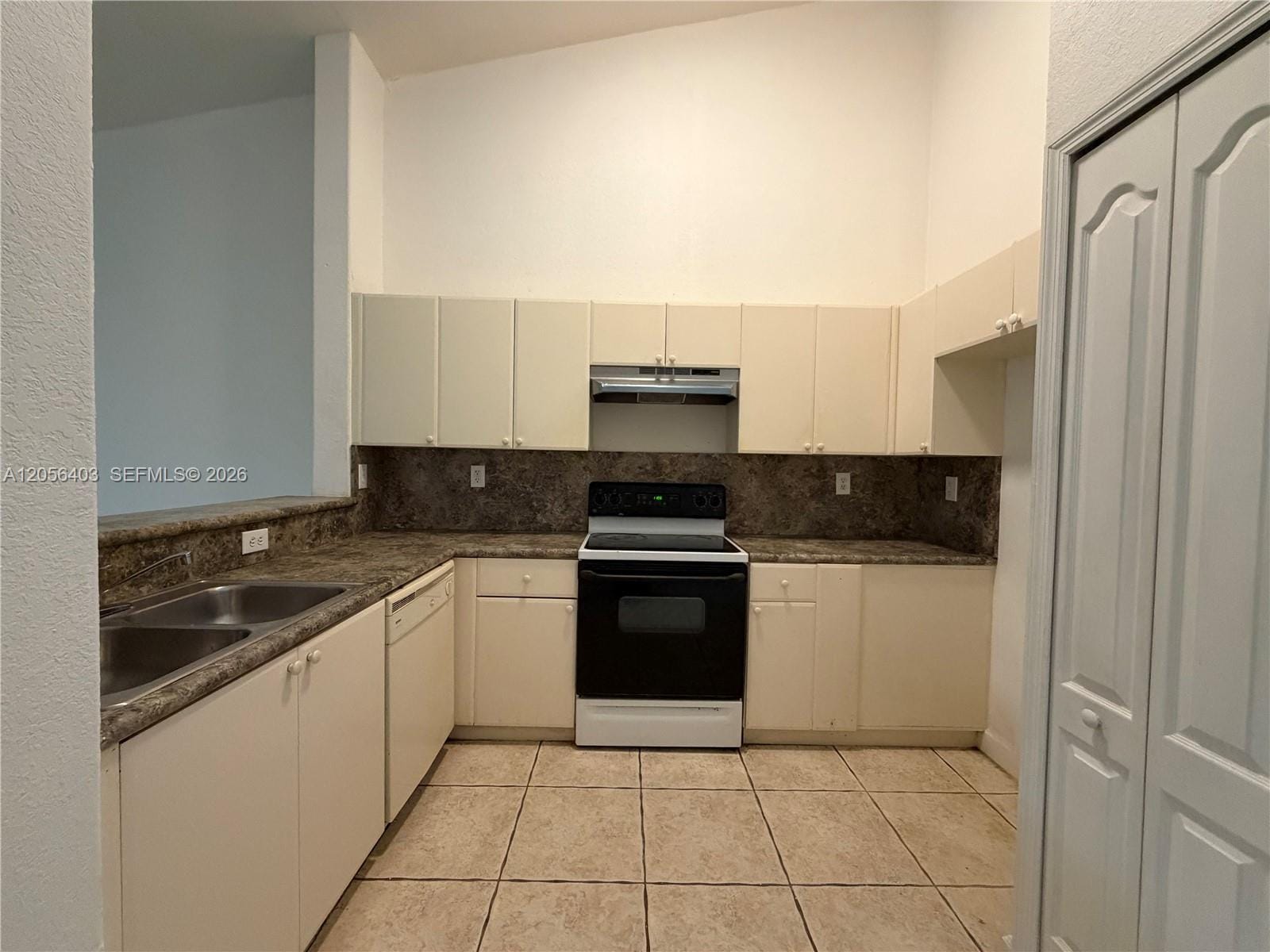 1661 SE 28th Street 204, Homestead, FL 33035