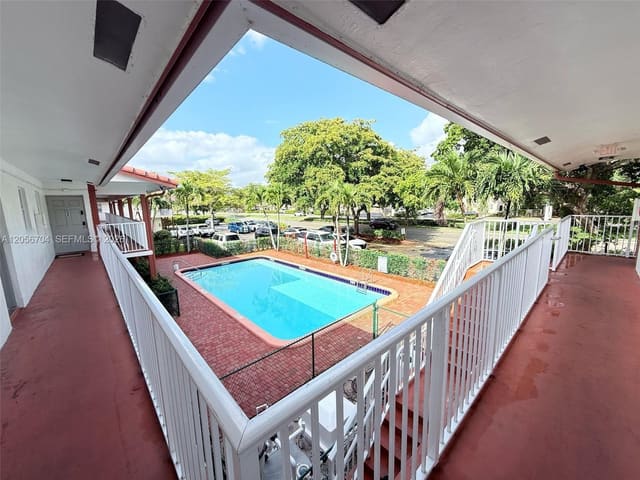 3100 Coral Springs Drive 2B, Coral Springs, FL 33065