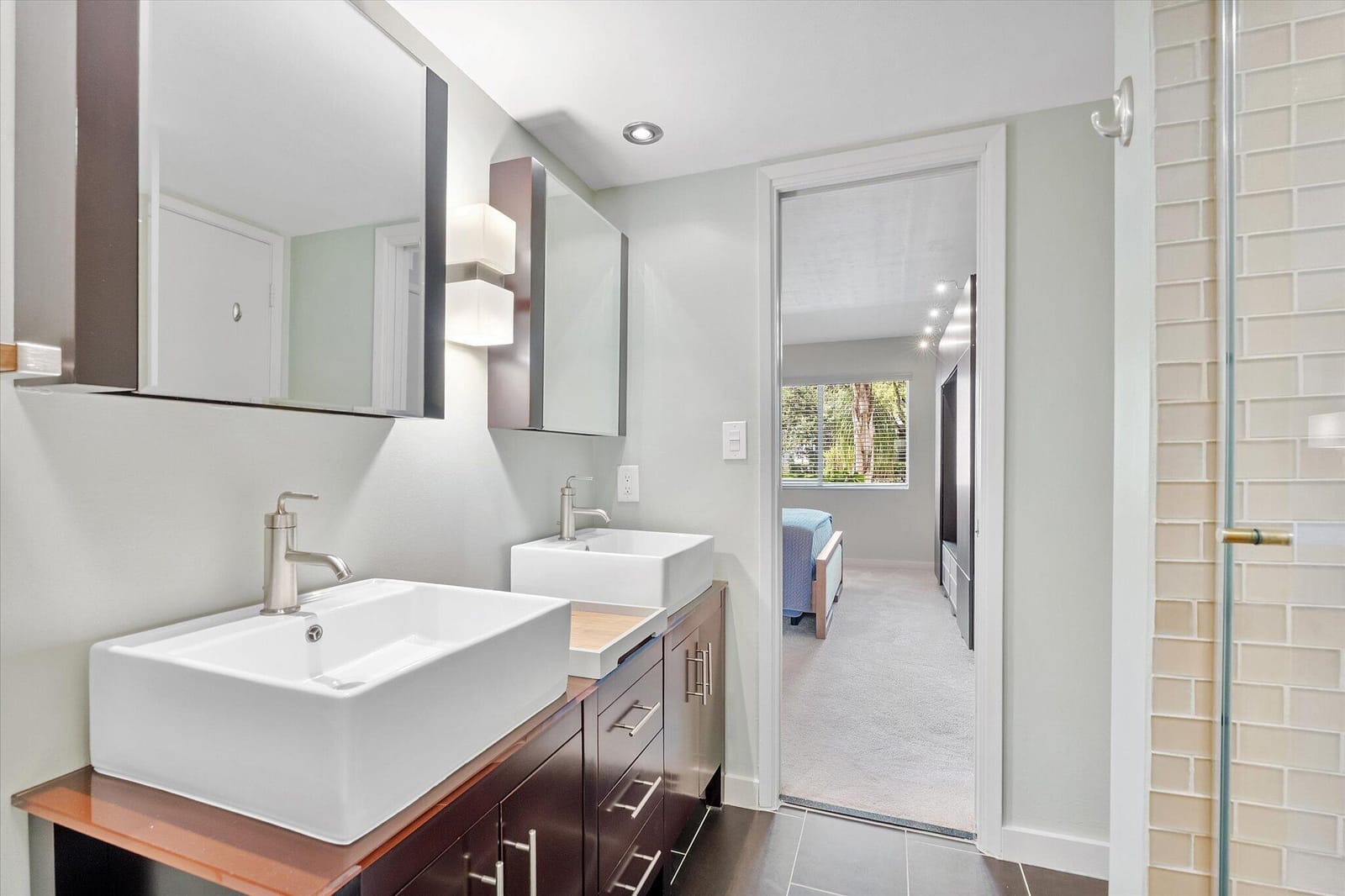 2705 S OAKLAND FOREST Drive 104, Oakland Park, FL 33309 photo 17