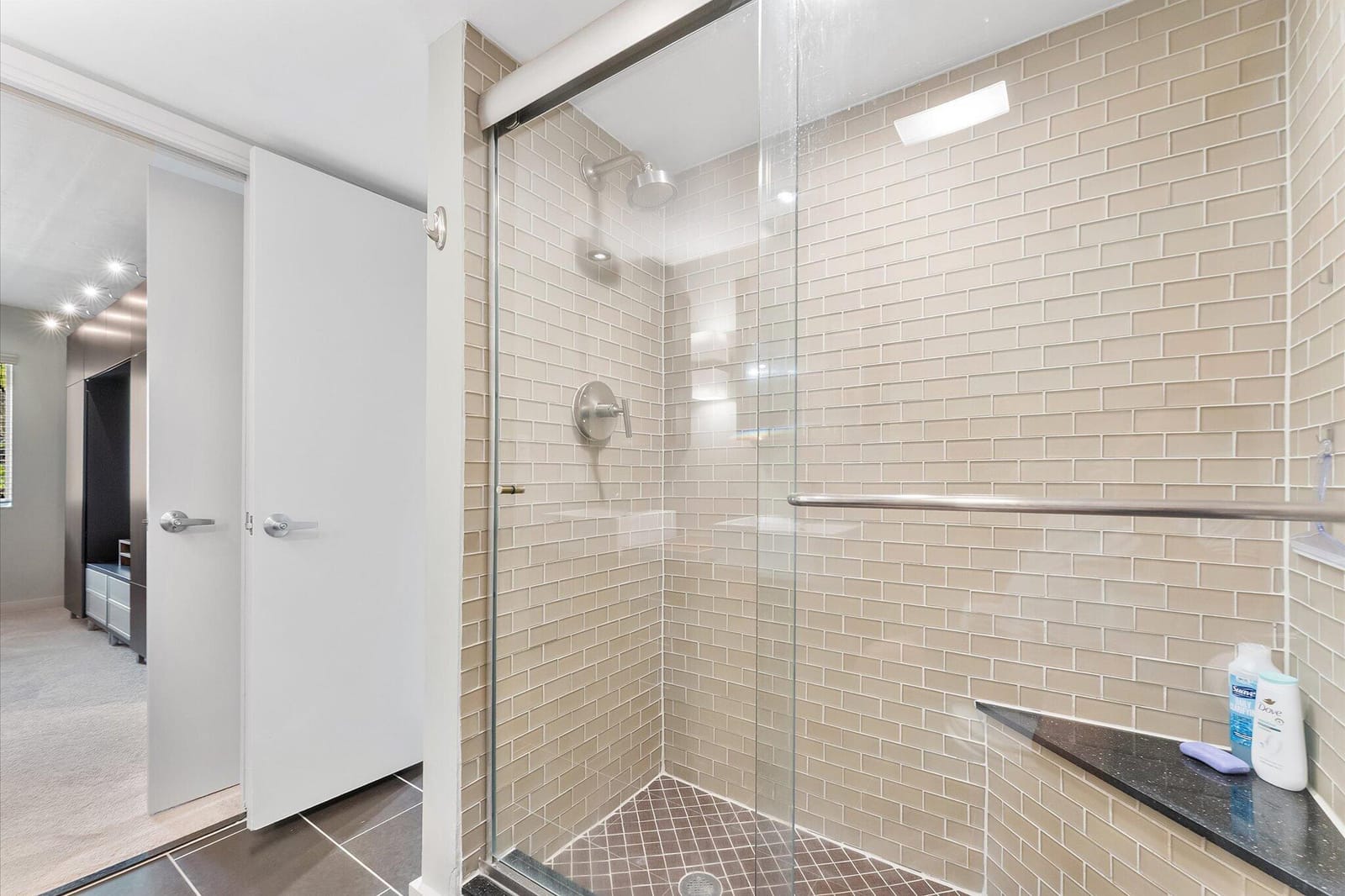 2705 S OAKLAND FOREST Drive 104, Oakland Park, FL 33309 photo 19
