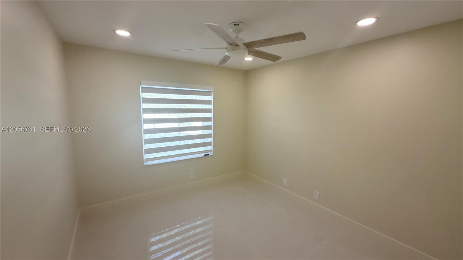 692 Maplewood Court — photo 12