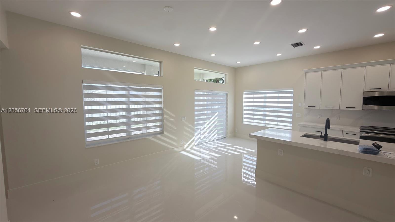 692 Maplewood Court — photo 7