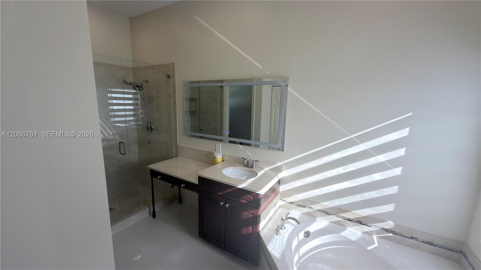 692 Maplewood Court — photo 10