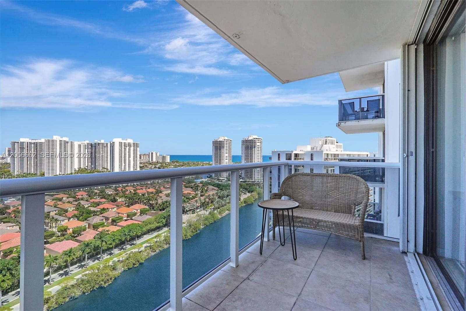 3675 N Country Club Drive 2310, Aventura, FL 33180