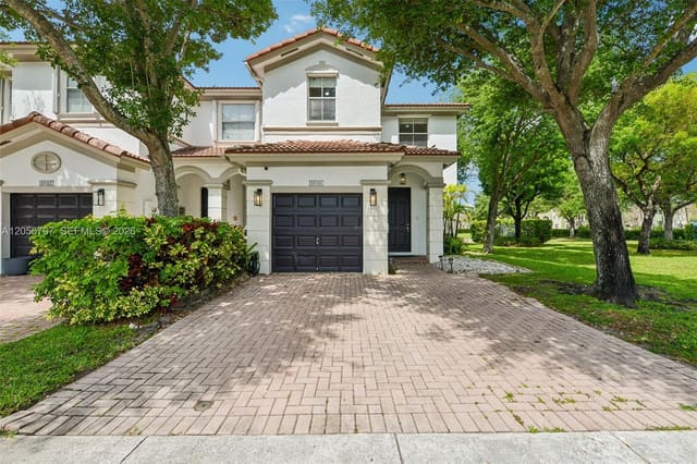 8188 NW 108th Place -, Doral, FL 33178