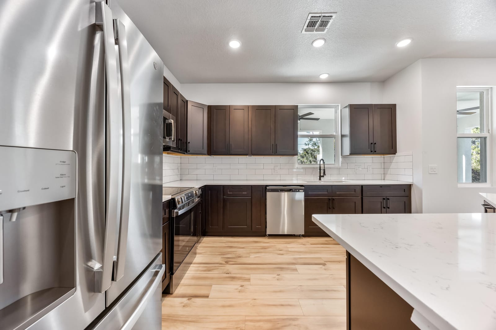 1254 HEITZMAN Avenue SW — photo 3