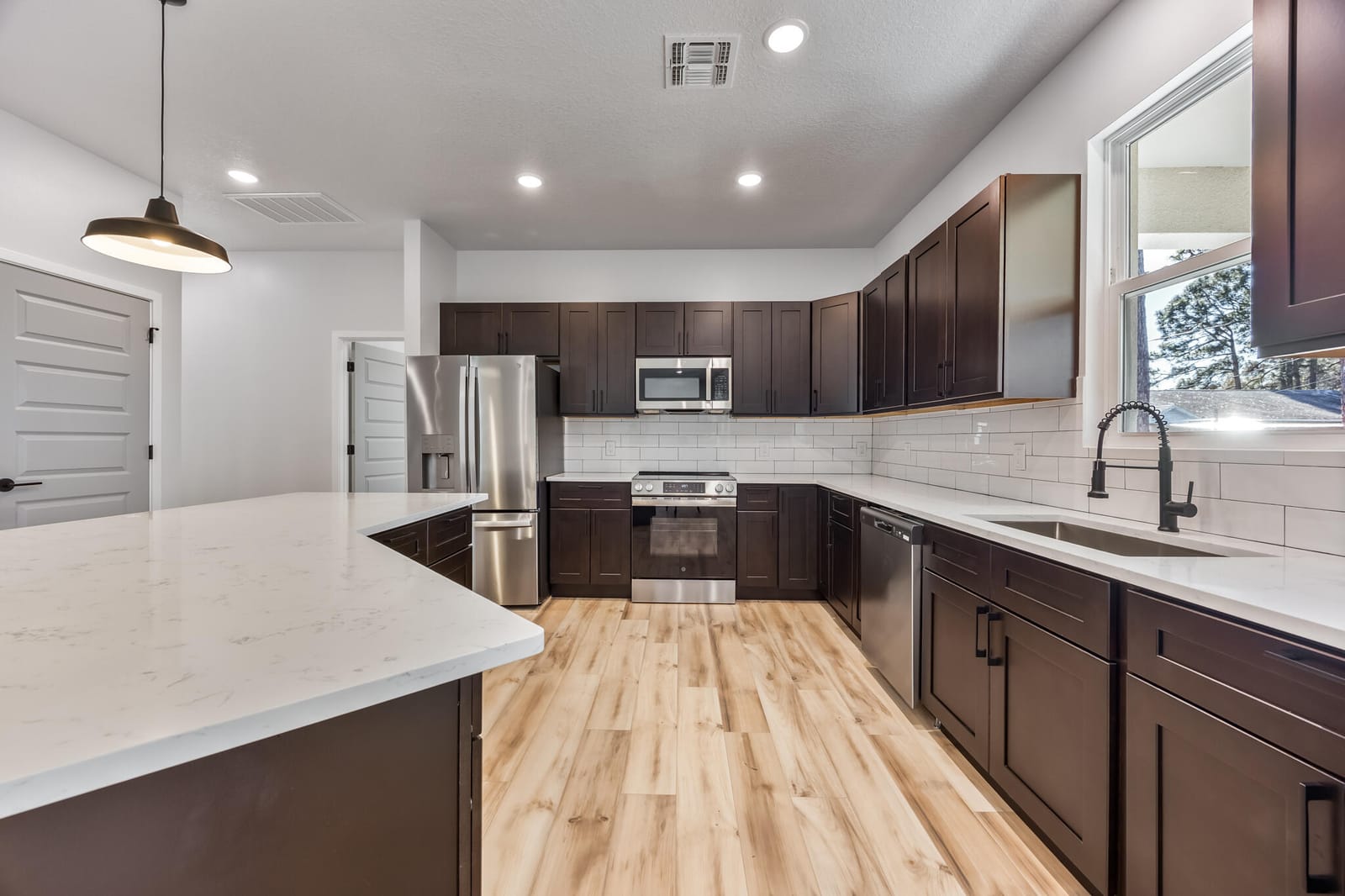 1254 HEITZMAN Avenue SW — photo 4