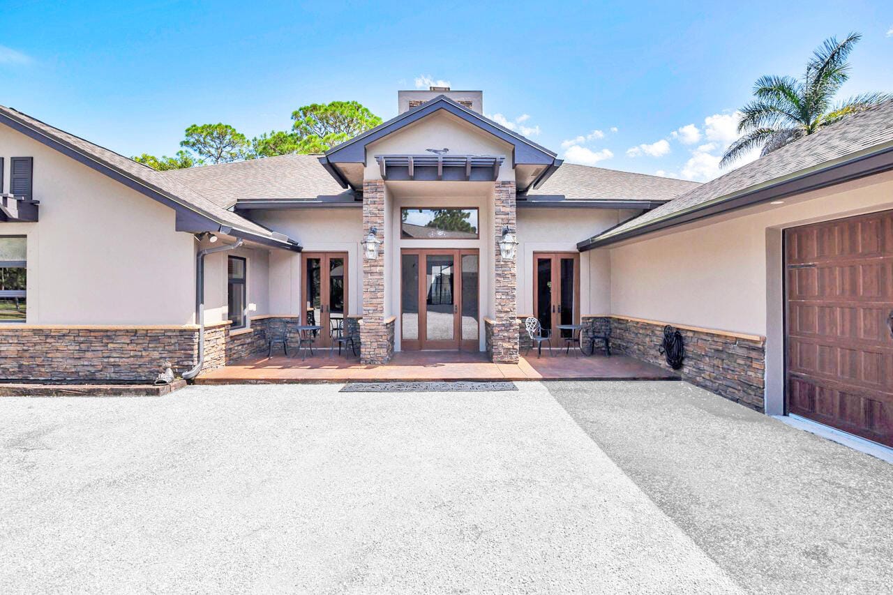 14590 CRAZY HORSE Lane — photo 4
