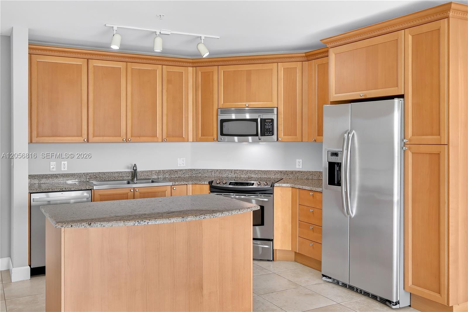 55 Merrick Way 832, Coral Gables, FL 33134 photo 5