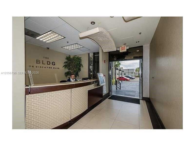 12550 Biscayne Boulevard 403, North Miami, FL 33181 photo 4