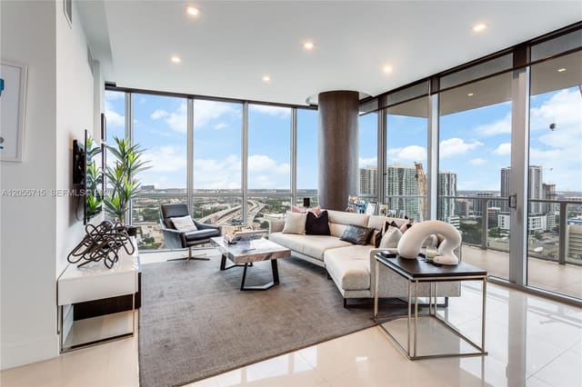1100 Biscayne Boulevard 2708, Miami, FL 33132