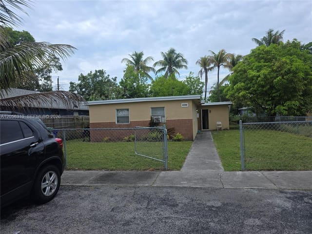 2930 NW 8th Street, Fort Lauderdale, FL 33311