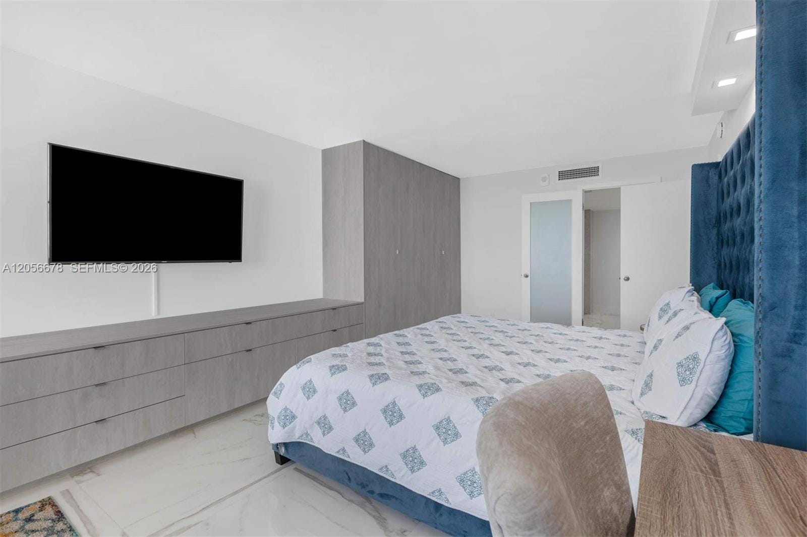 6039 Collins Avenue 1527, Miami Beach, FL 33140 photo 15