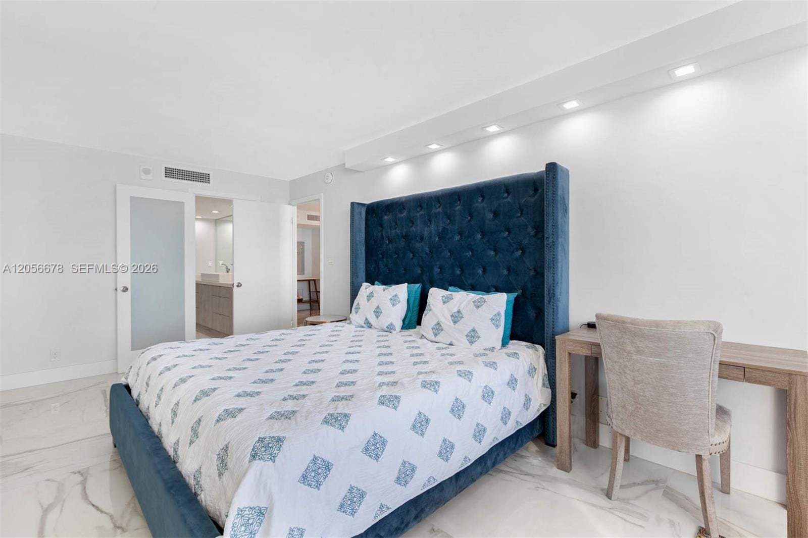 6039 Collins Avenue 1527, Miami Beach, FL 33140 photo 16